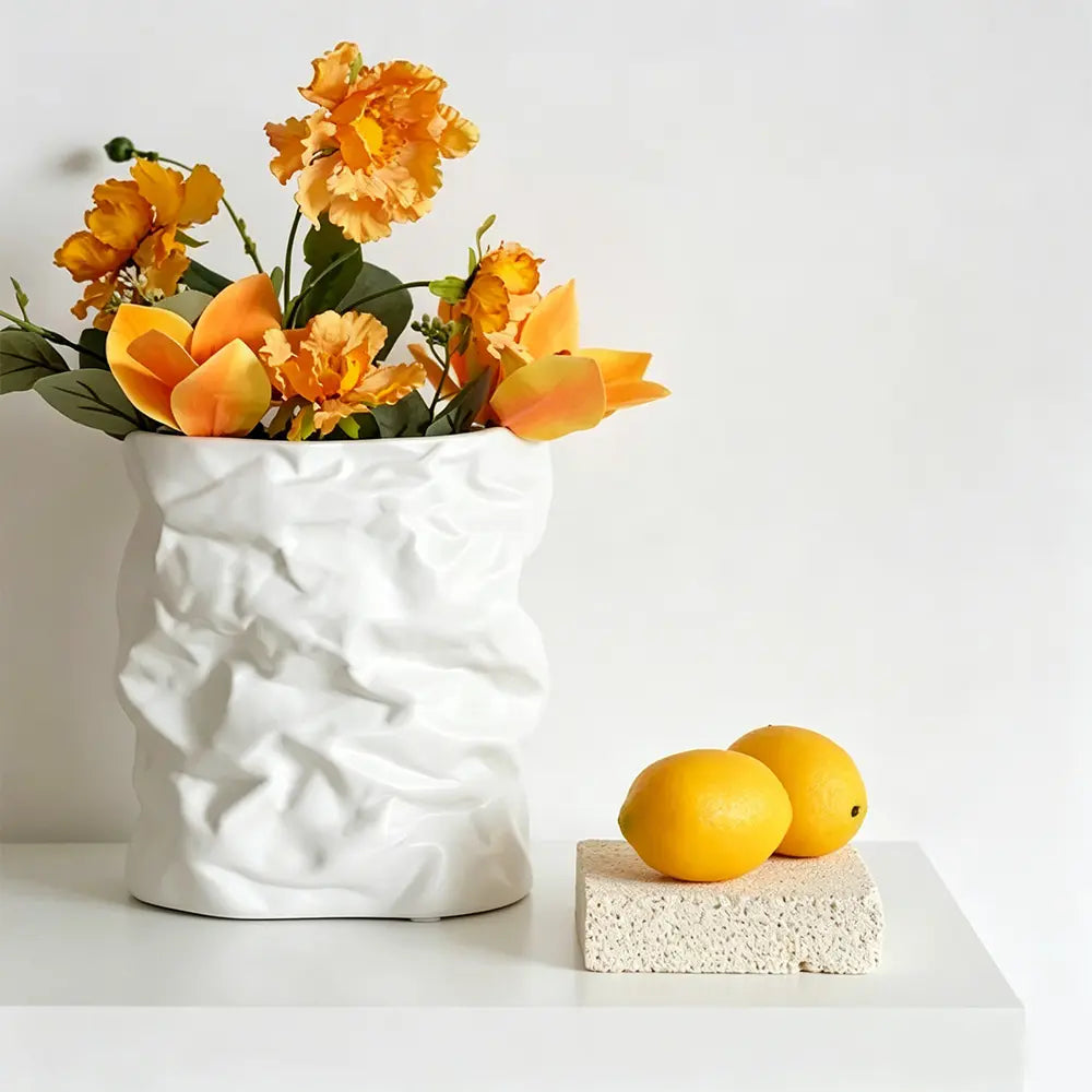 Creative Irregular Art Vase, Nordic Geometric White Ceramic Vase for Dried Flowers, Home Desktop Décor